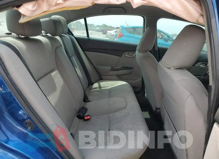 19XFB2F5ZFE070697 Photo# 10