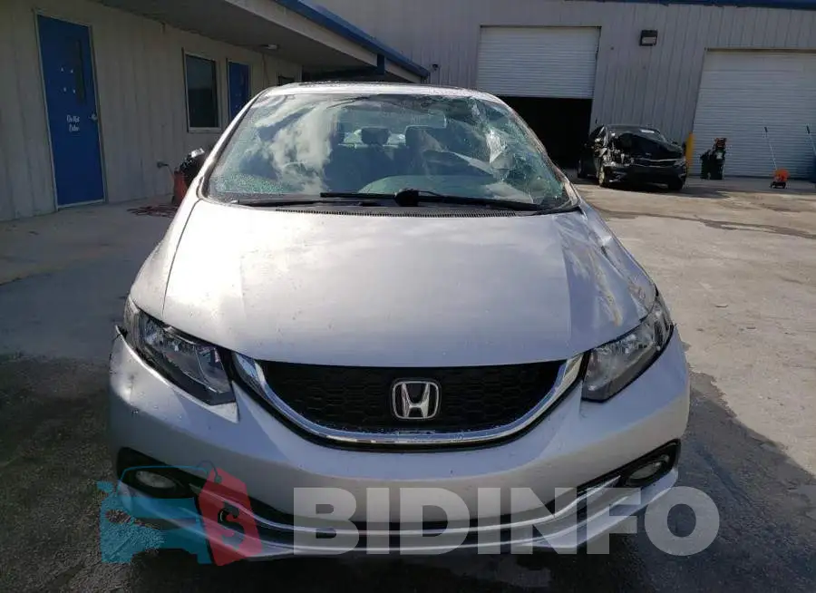 19XFB2F94EE055796 Photo# 5