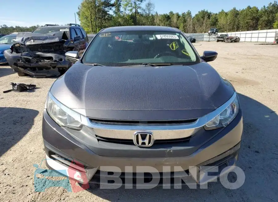 19XFC2F7XGE027919 Photo# 5