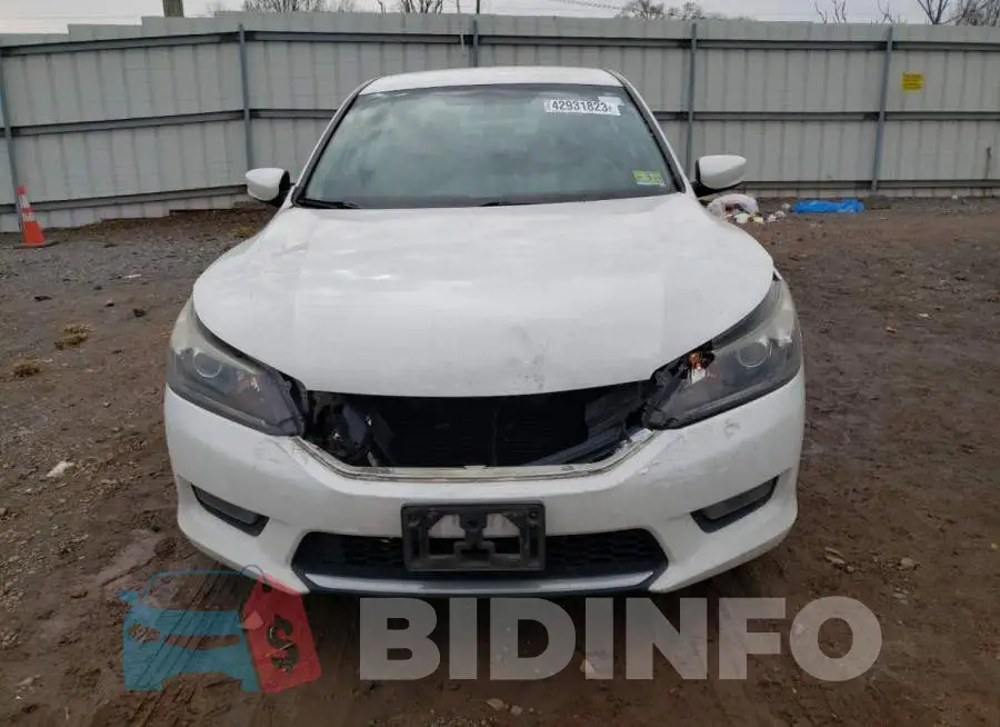 1HGCR2F53EA152522 Photo# 5