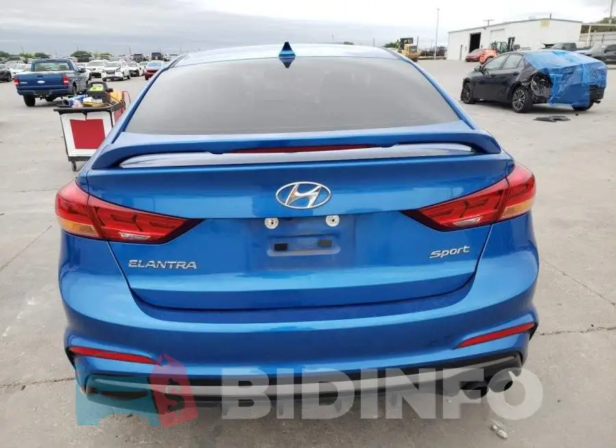 KMHD04LB1HU358584 Photo# 6