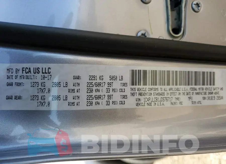 1C4PJLCB1JD576717 Photo# 13