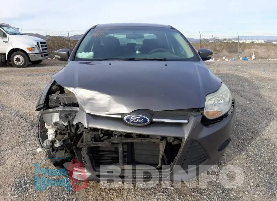 1FADP3F2XEL442304 Photo# 5