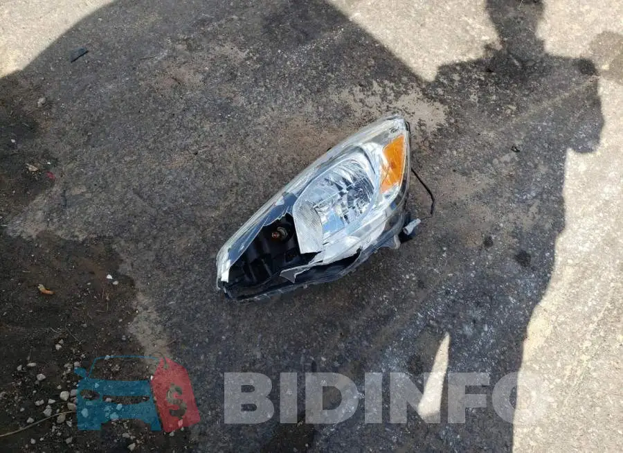 ML32F3FJ8LHF07569 Photo# 12
