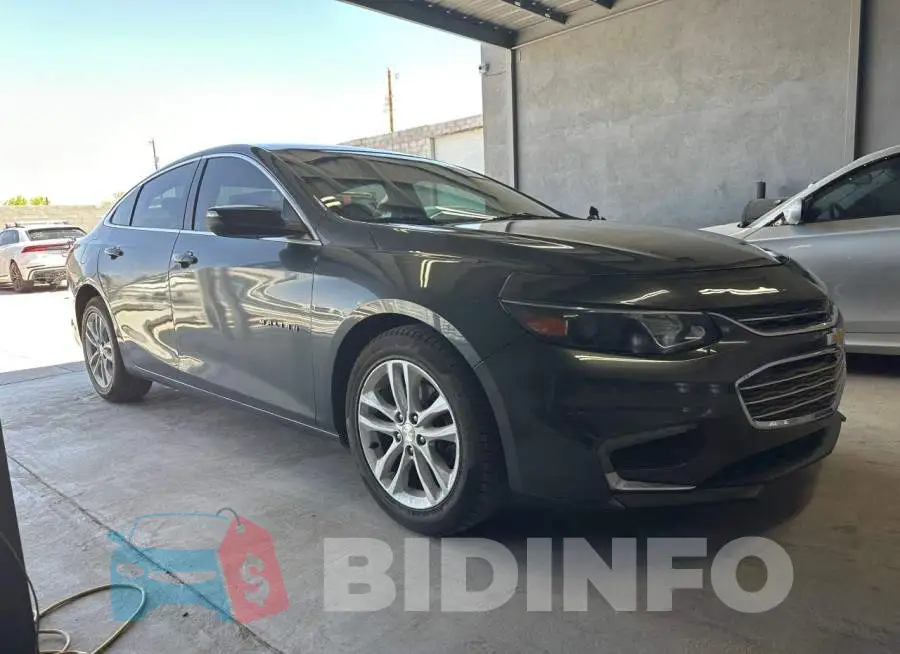 1G1ZD5ST1JF224448 Photo# 2