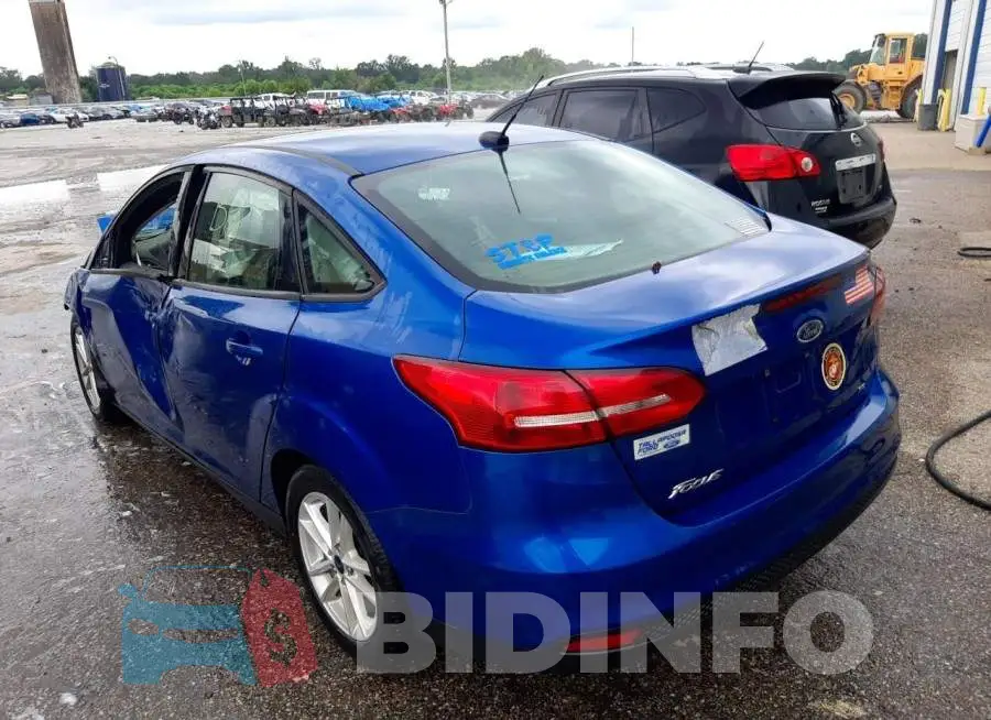1FADP3F2XJL307642 Photo# 3