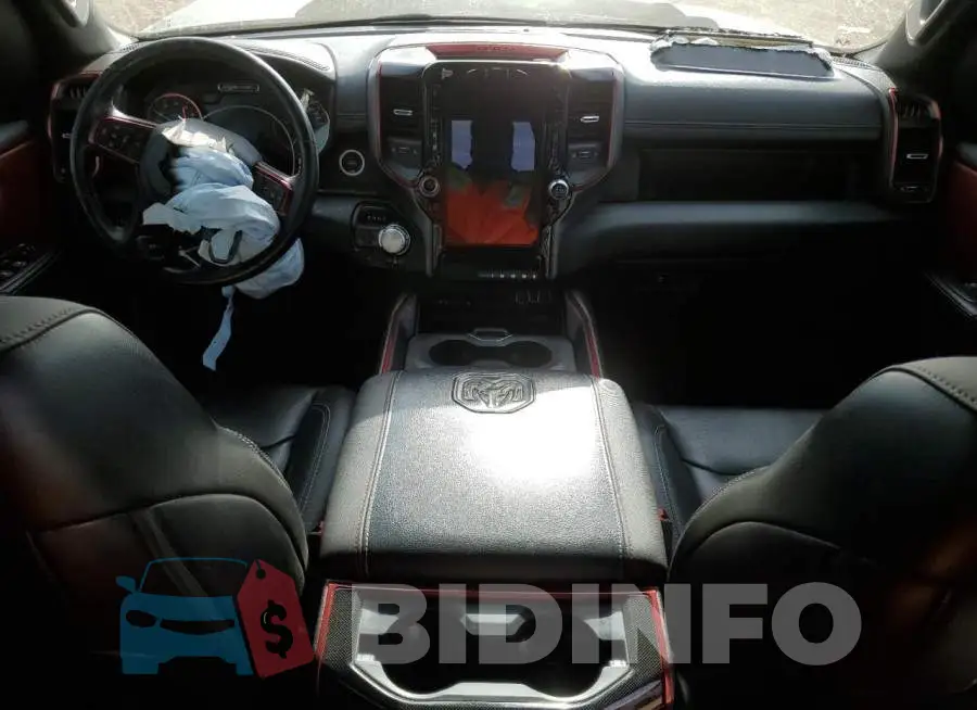 1C6SRFLT8KN881373 Photo# 8