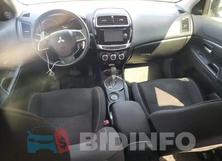 4A4AR4AU7FE002920 Photo# 8