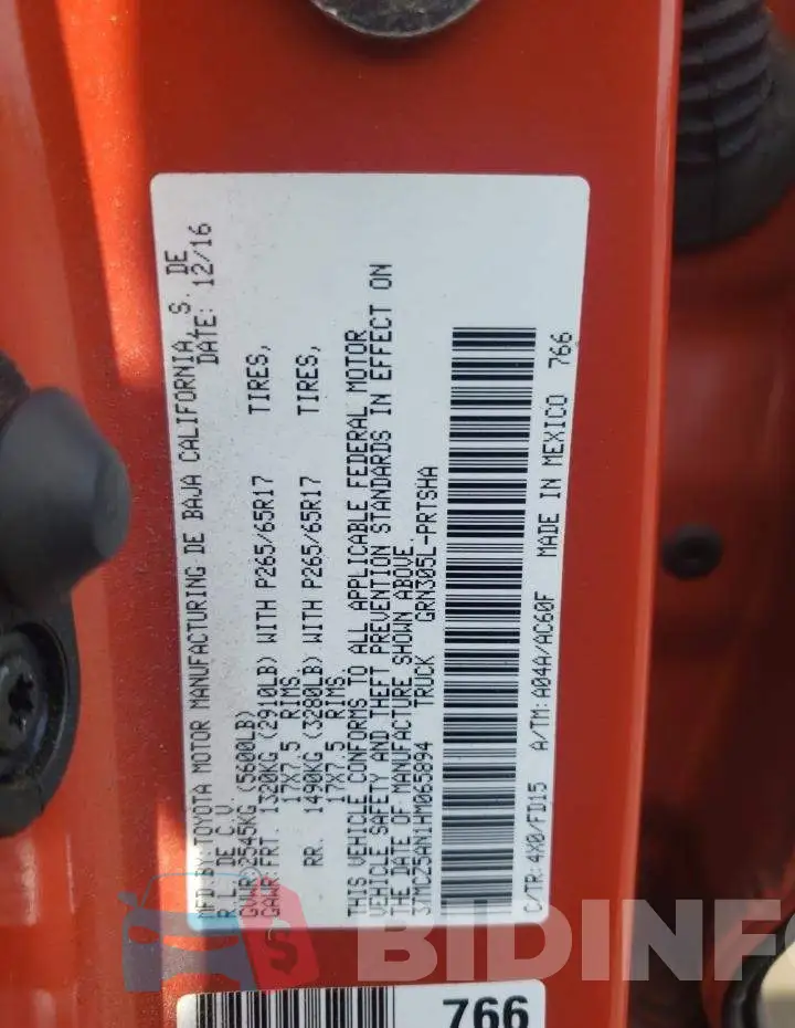 3TMCZ5AN1HM065894 Photo# 12