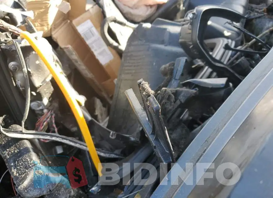 WAUENAF46HN010132 Photo# 9