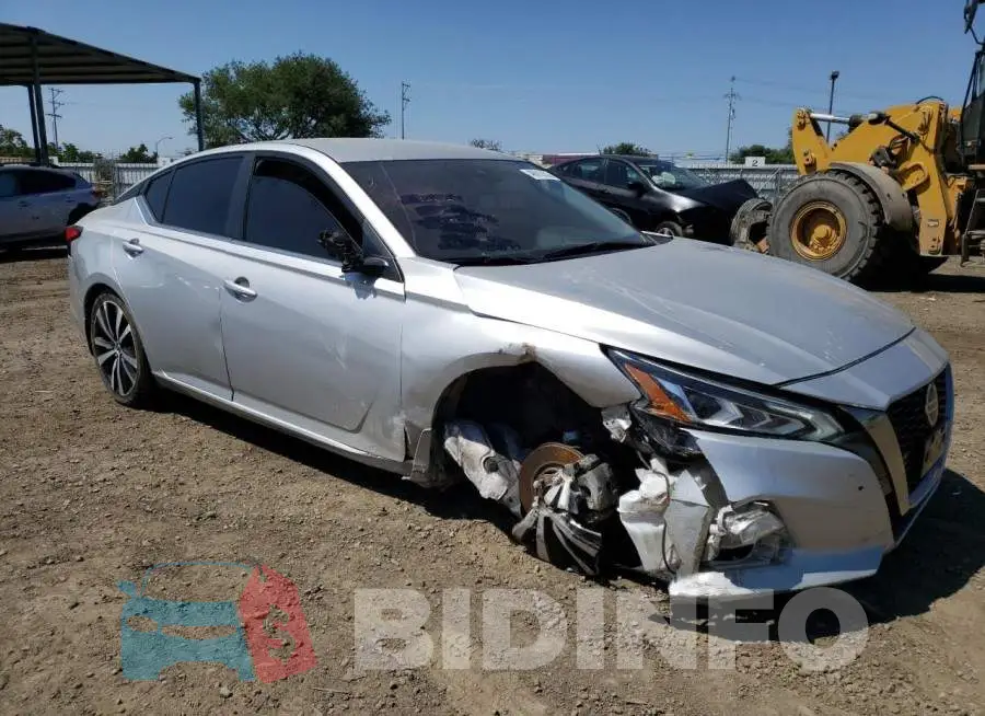 1N4BL4CV9LC194003 Photo# 4