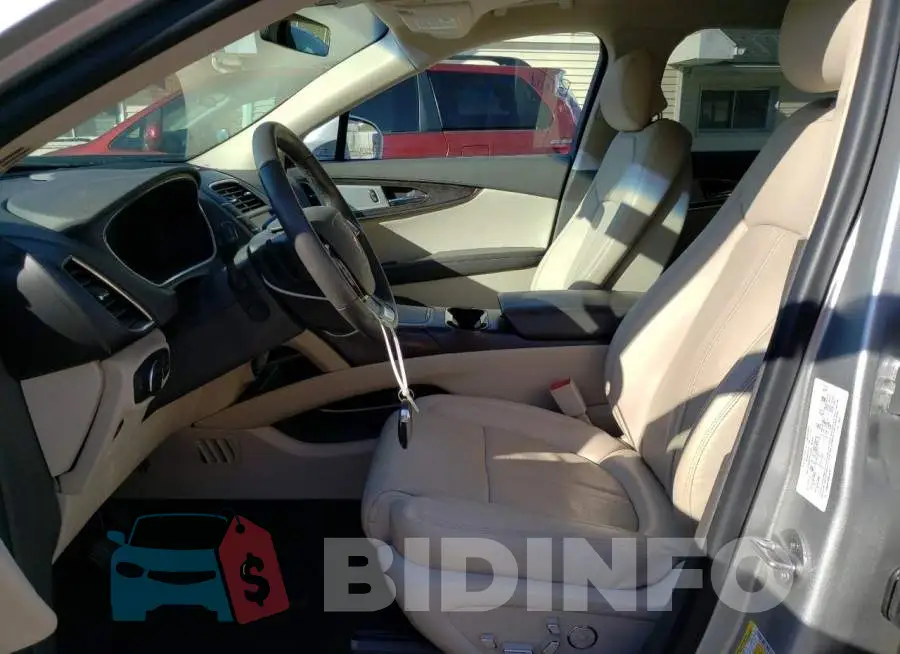 2LMPJ8LP9KBL50697 Photo# 7