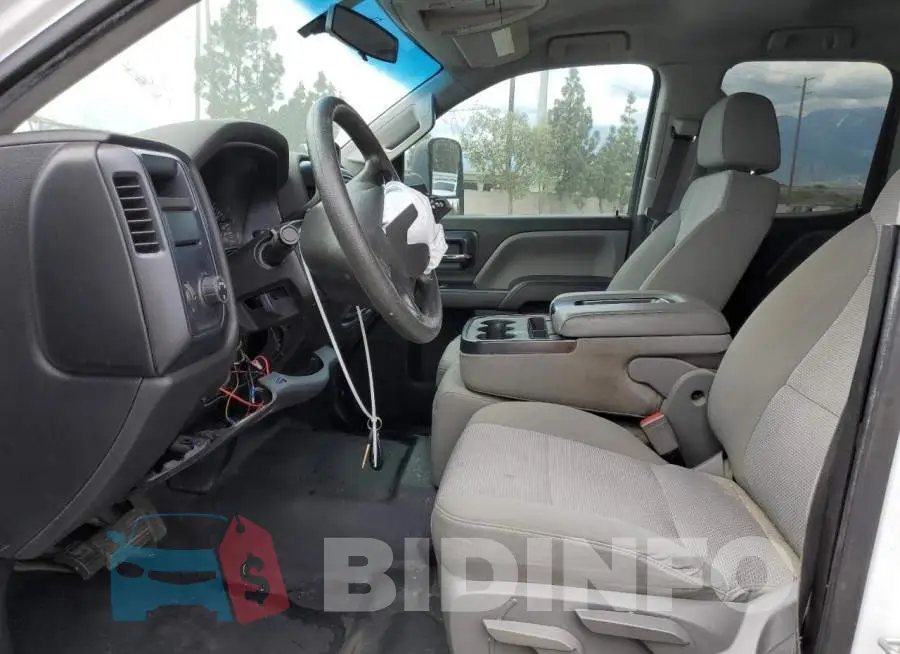 1GC2CUEG6JZ154545 Photo# 7