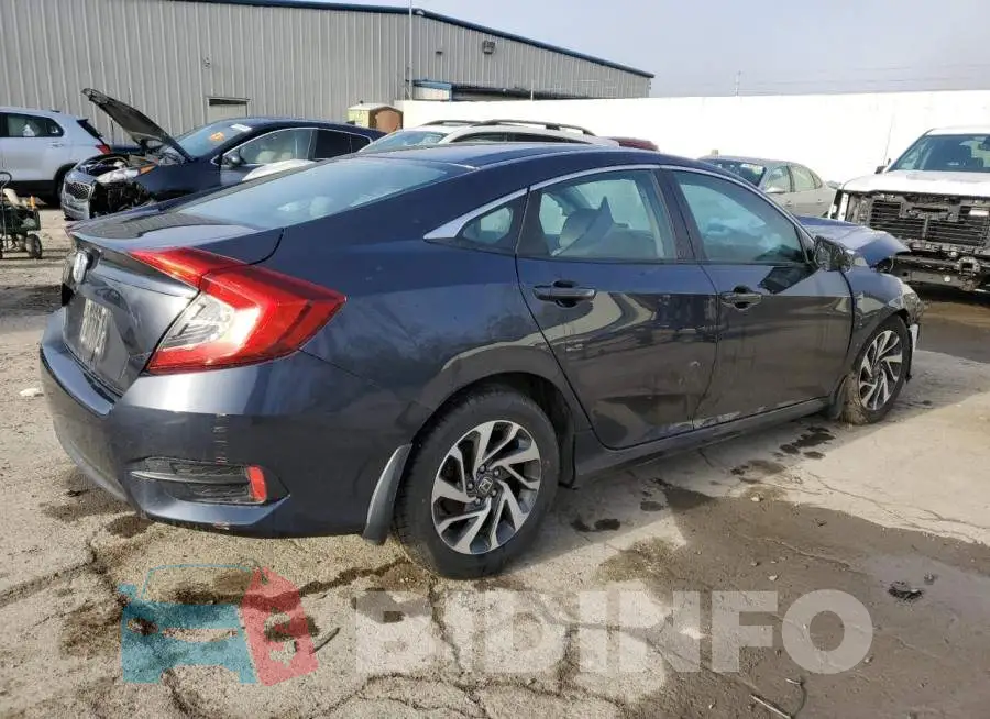 19XFC2F7XGE206137 Photo# 3