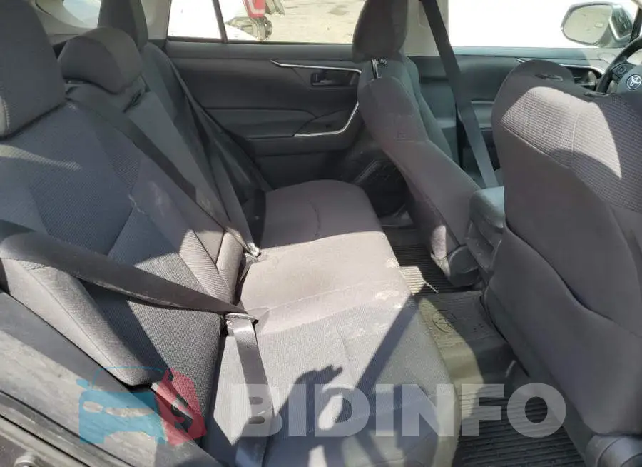 2T3G1RFV4KW072157 Photo# 11