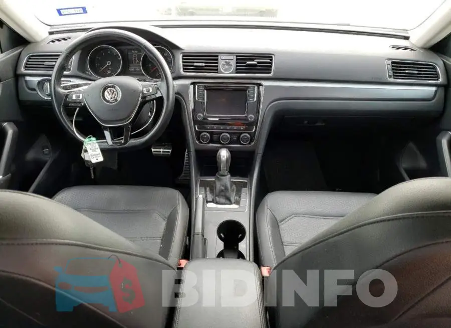 1VWDT7A3XHC086273 Photo# 8