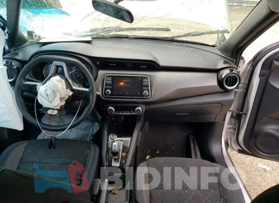 3N1CP5CU4JL543816 Photo# 8