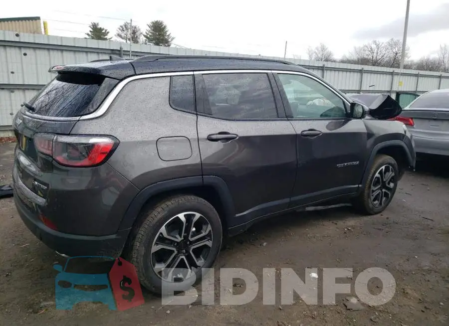 3C4NJDCB3NT227636 Photo# 3