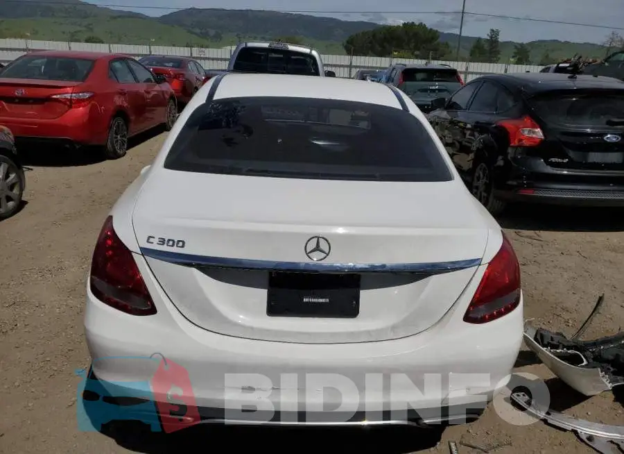 55SWF4JBXGU142253 Photo# 6