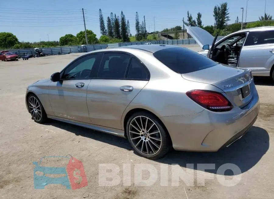 55SWF8DB5KU301563 Photo# 2