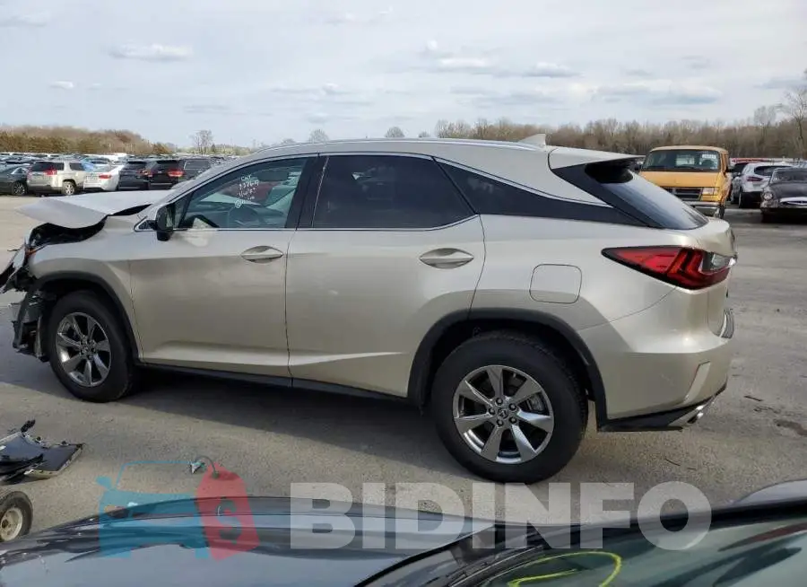 JTJBZMCA3K2040152 Photo# 2