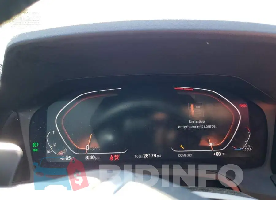 3MW5R1J03M8B53206 Photo# 9