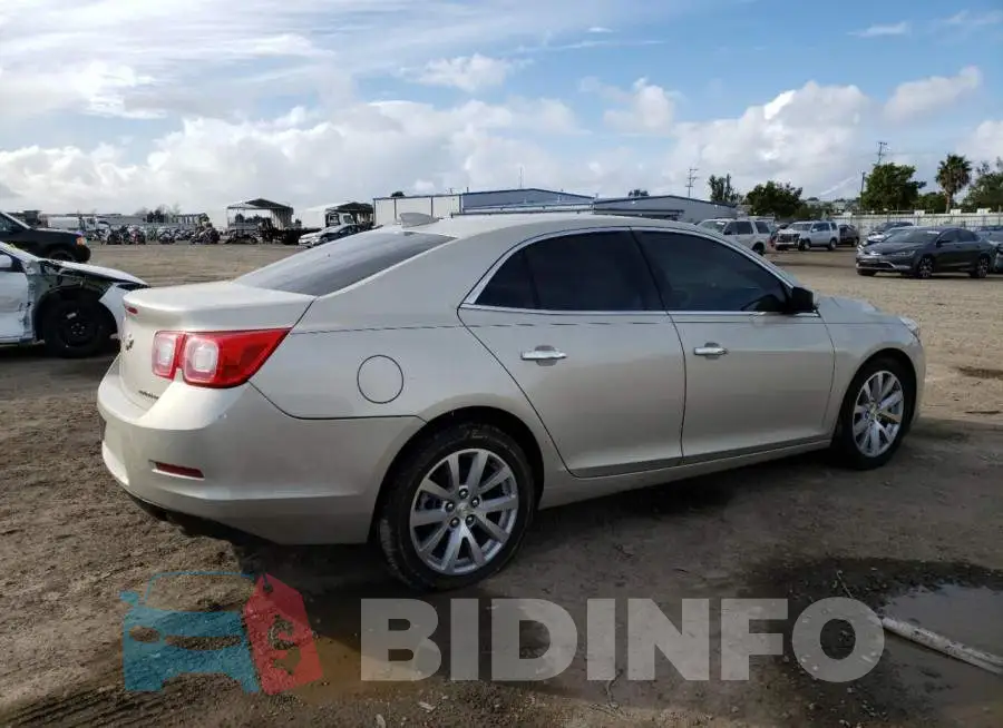 1G11E5SA2GF160972 Photo# 3
