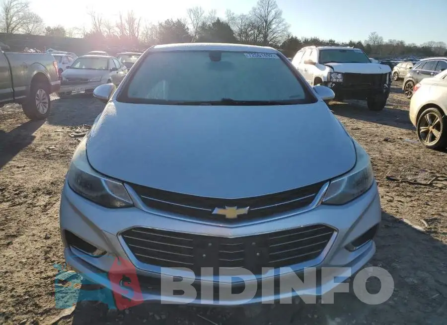 1G1BF5SMXH7103328 Photo# 5