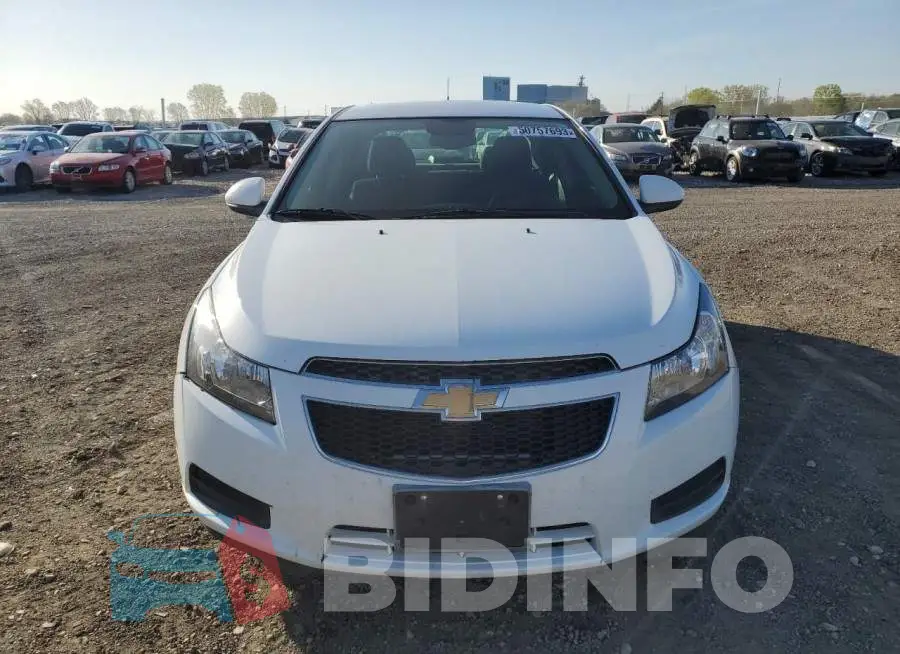 1G1PC5SB4E7136382 Photo# 5