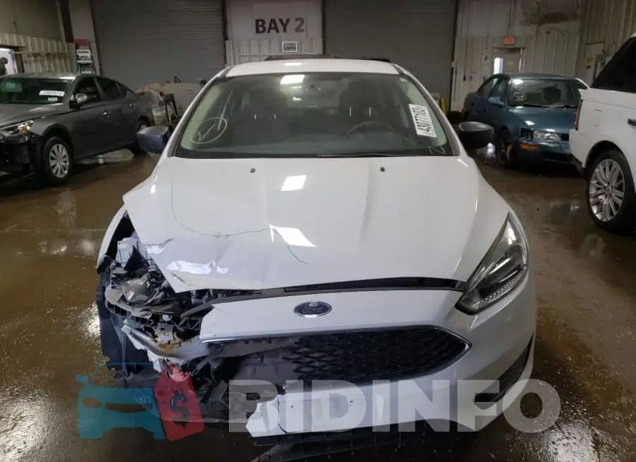 1FADP3E26HL252702 Photo# 5