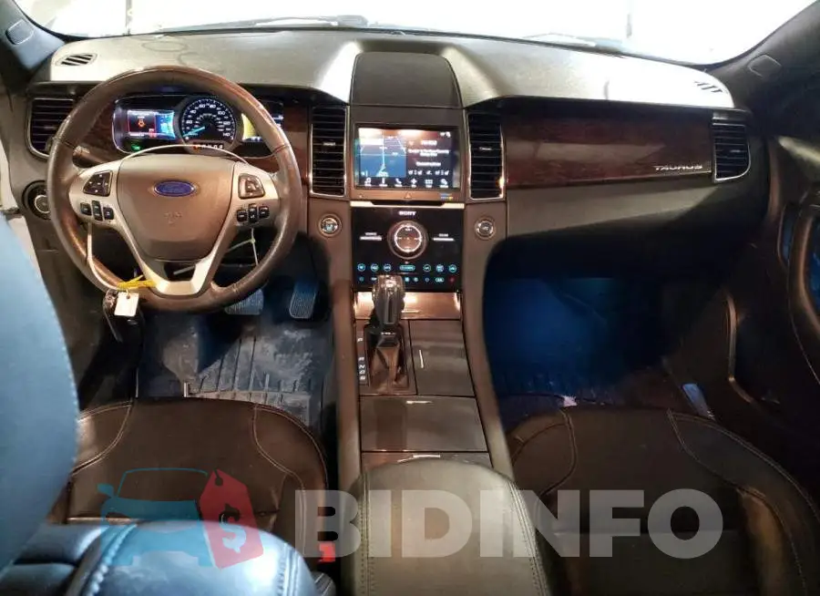 1FAHP2F8XHG111753 Photo# 8