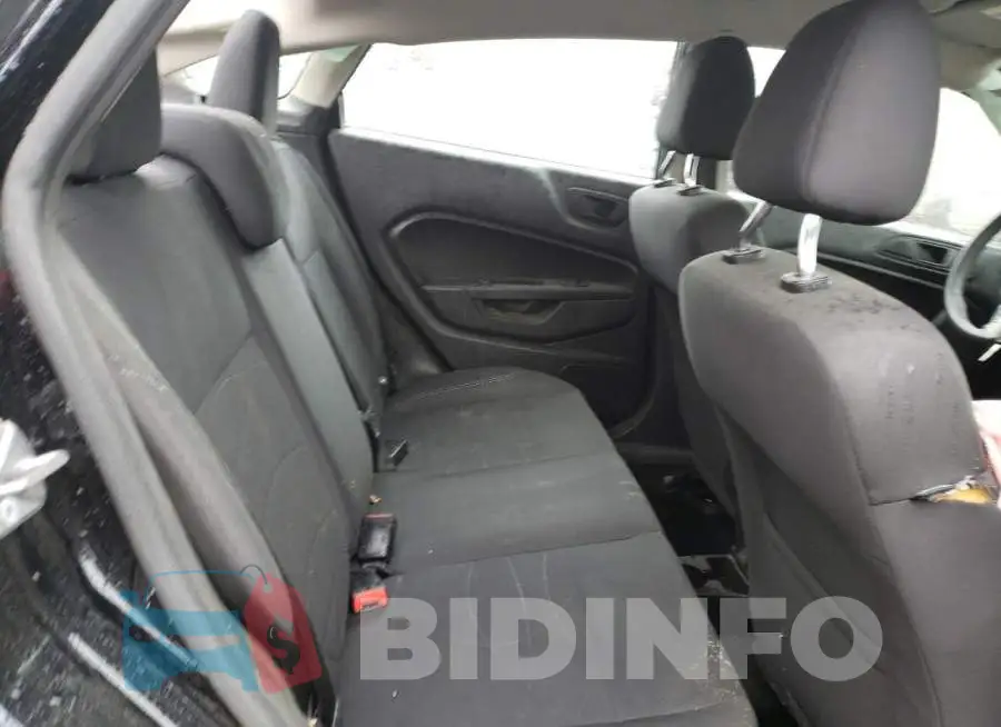3FADP4BJXJM106132 Photo# 10