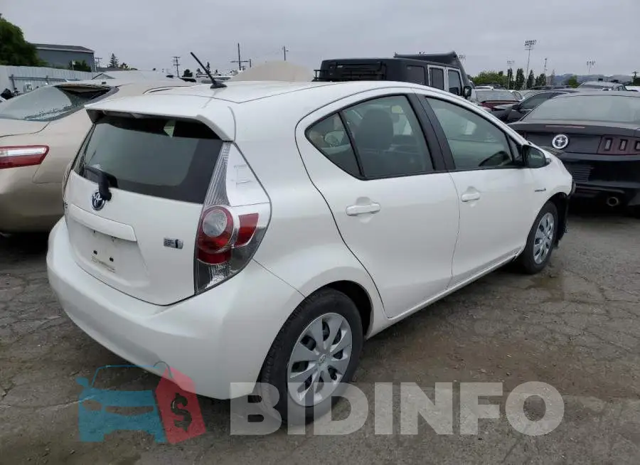 JTDKDTB35E1569725 Photo# 3