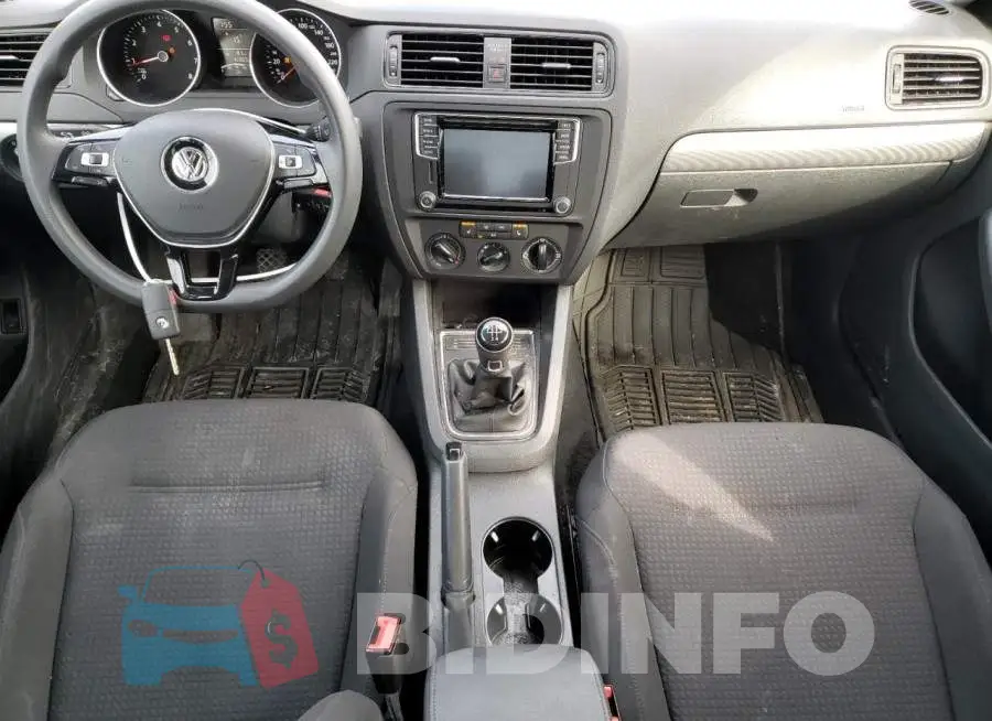 3VW167AJ8HM379886 Photo# 8