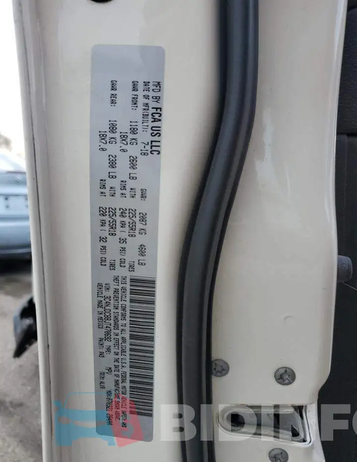3C4NJDCB8JT470692 Photo# 13