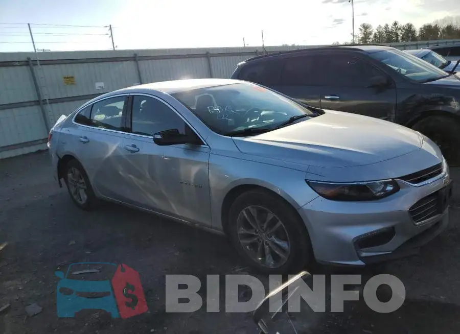 1G1ZD5ST9JF155881 Photo# 4