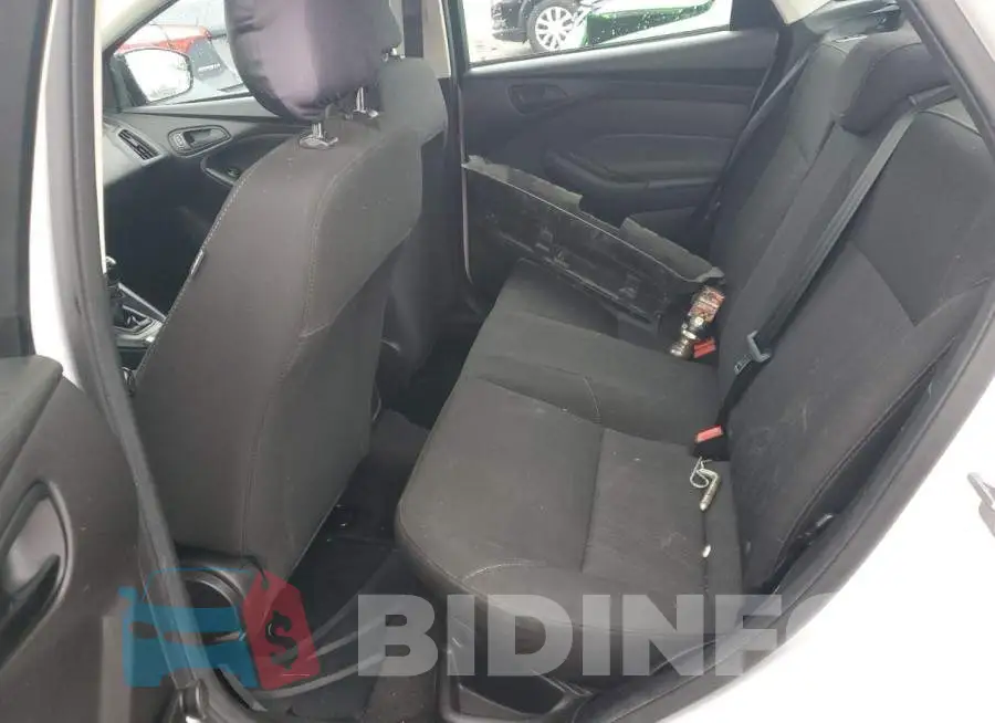 1FADP3E28JL203586 Photo# 10