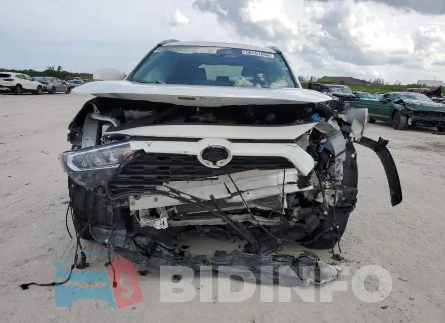 2T3C1RFV8MW151574 Photo# 5