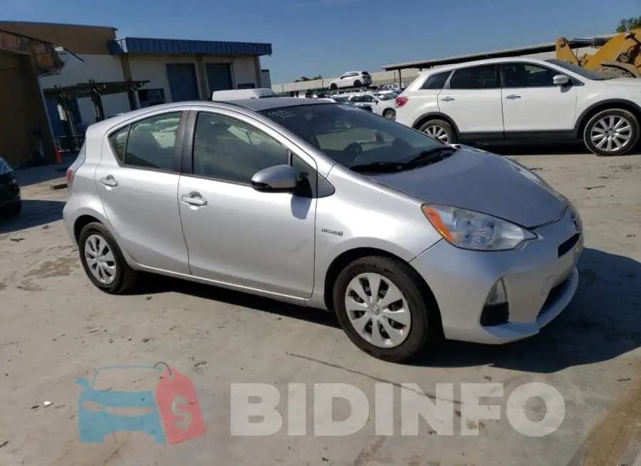 JTDKDTB35E1562533 Photo# 4