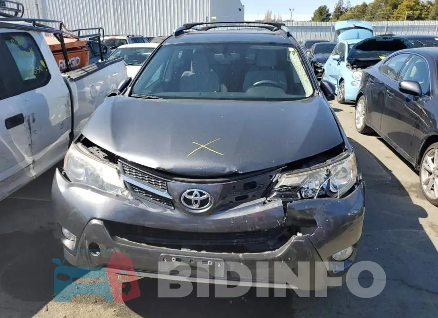 JTMWFREV8ED027335 Photo# 5