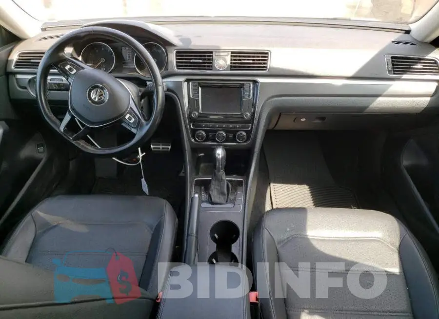 1VWDT7A30HC016815 Photo# 8