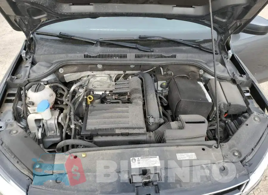 3VW167AJ7HM269654 Photo# 11