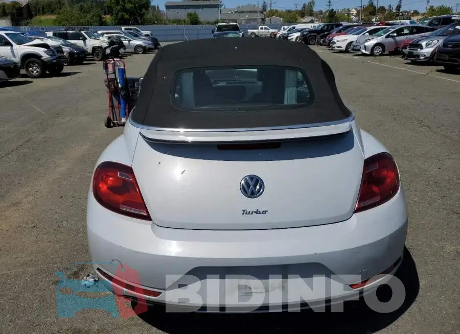 3VW517AT0HM806270 Photo# 6