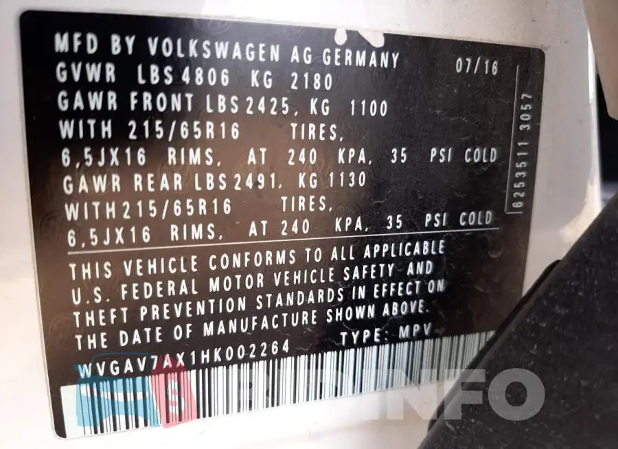 WVGAV7AX1HK002264 Photo# 12