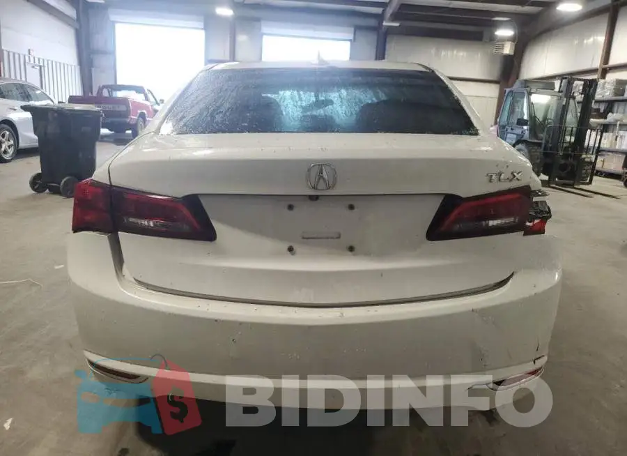 19UUB1F3XFA025222 Photo# 6