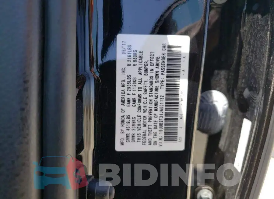 19UUB2F31JA001132 Photo# 12