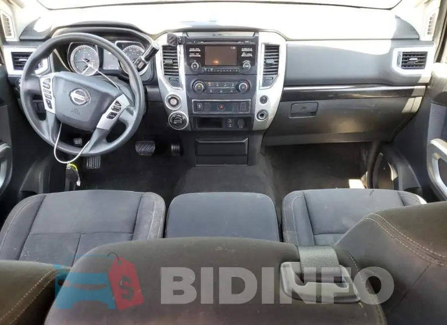 1N6AA1CJ6JN500581 Photo# 8