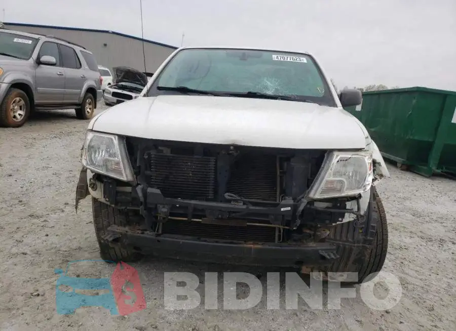 1N6BD0CT4GN796975 Photo# 5