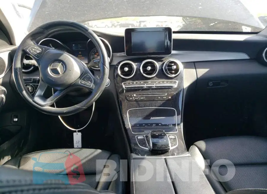 55SWF4KB4GU109084 Photo# 8