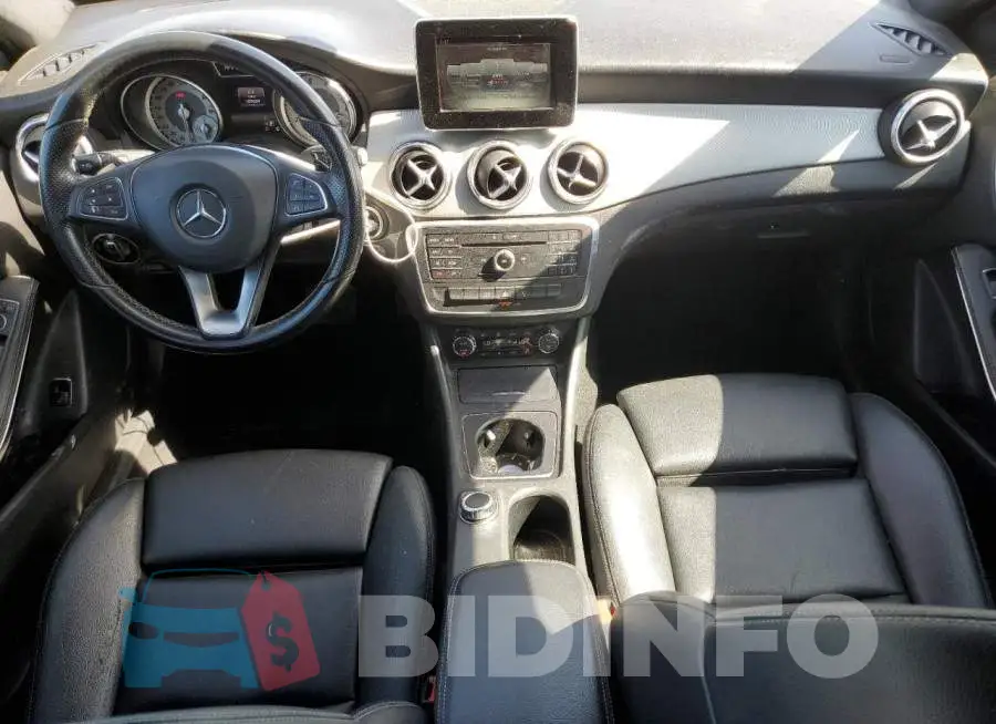 WDCTG4EB7GJ219384 Photo# 8